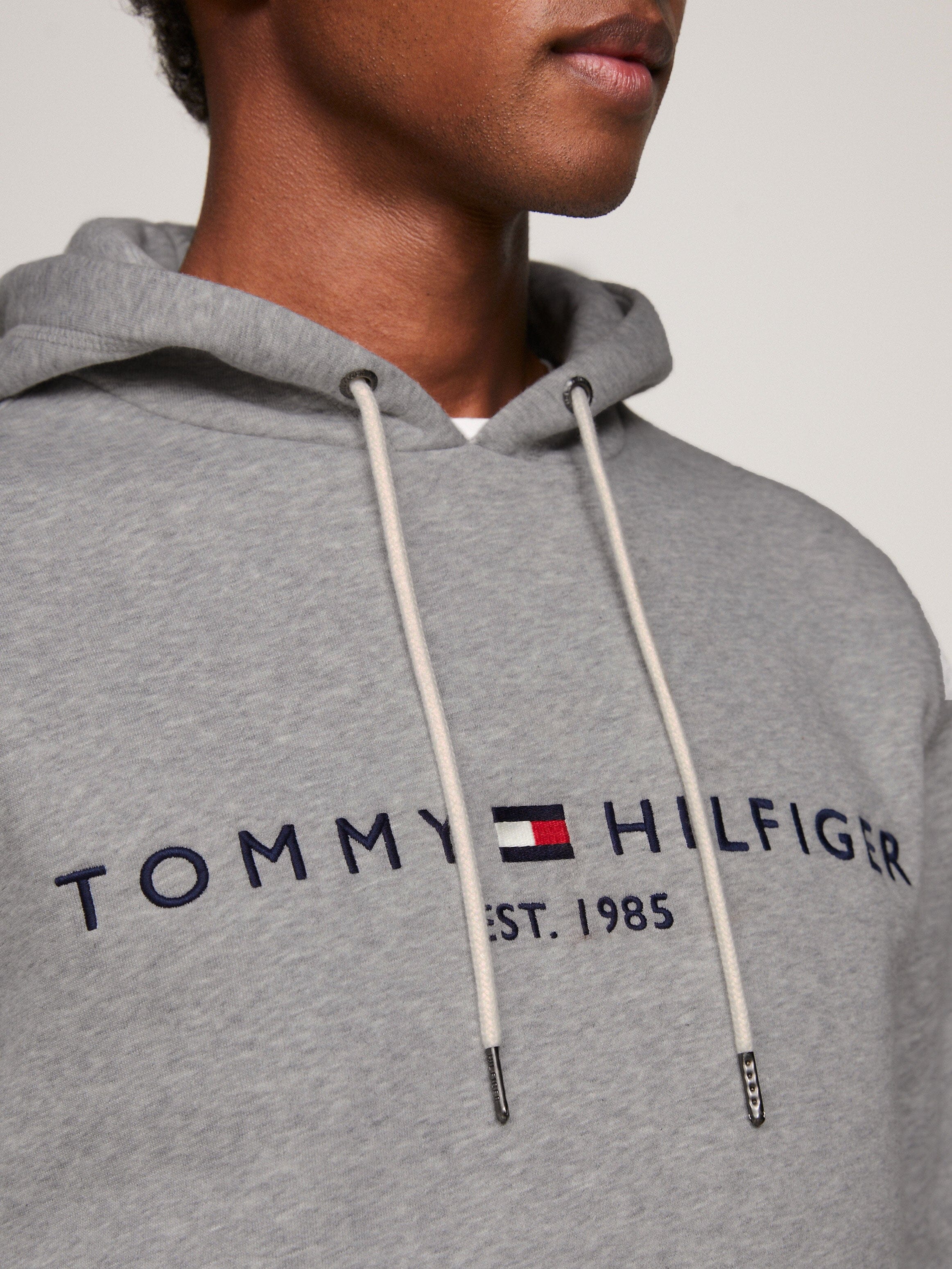 TH Men's Hoodie (Clearance) - Imagem 2
